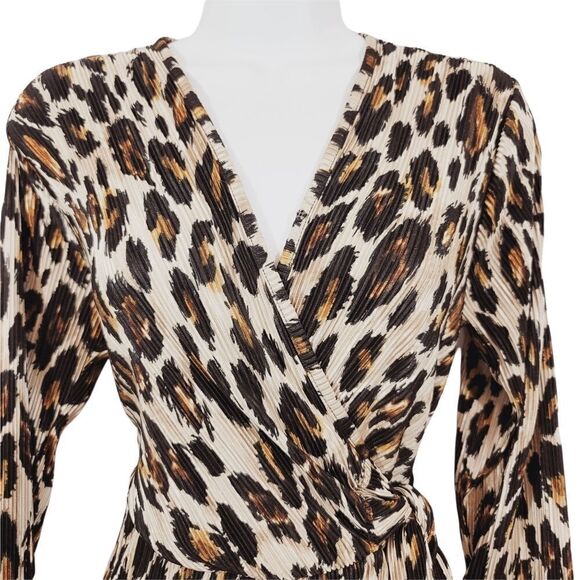 Cato Est. 1946 Cheetah Accordian Crinkle Pleat V-neck Longsleeve Blouse Size XS - Picture 4 of 11